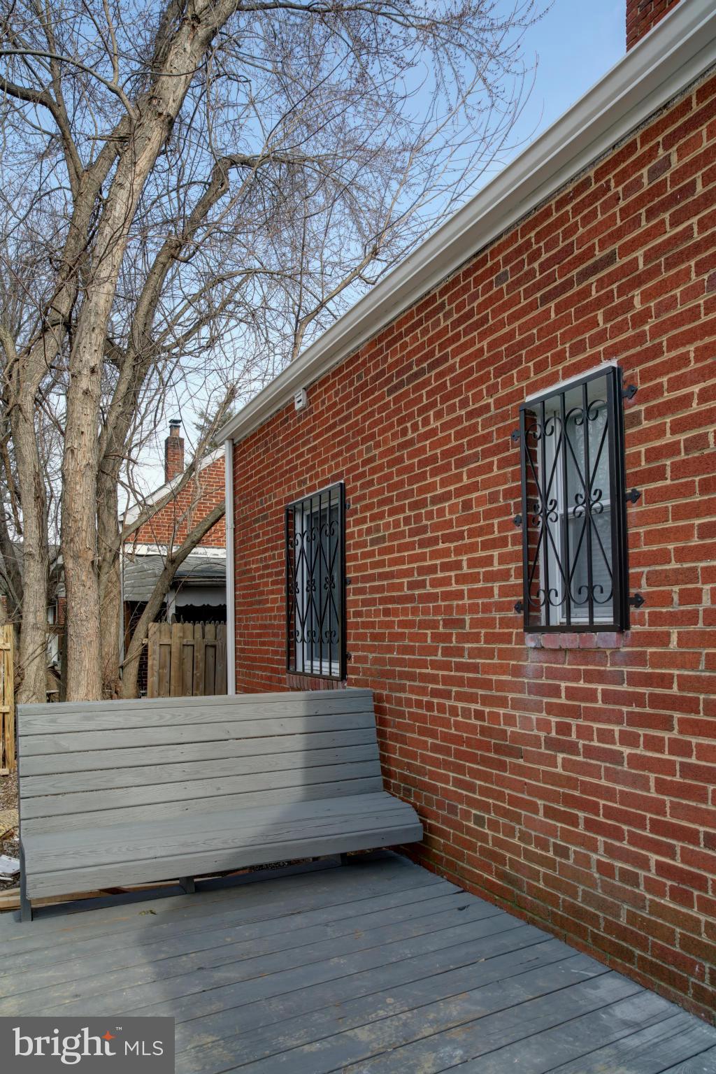 OLE LONGFIELD - Residential