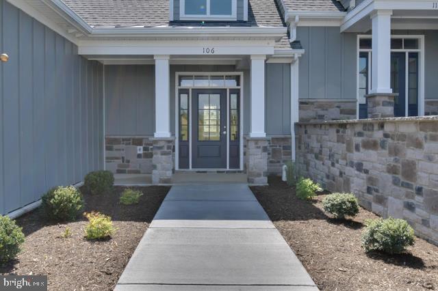 106 OLD OAKS DRIVE