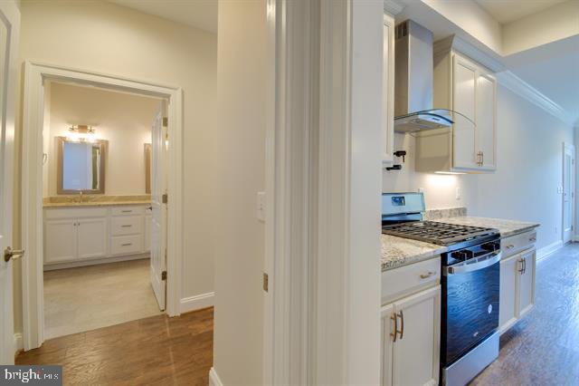 MYERS CORNER - Residential