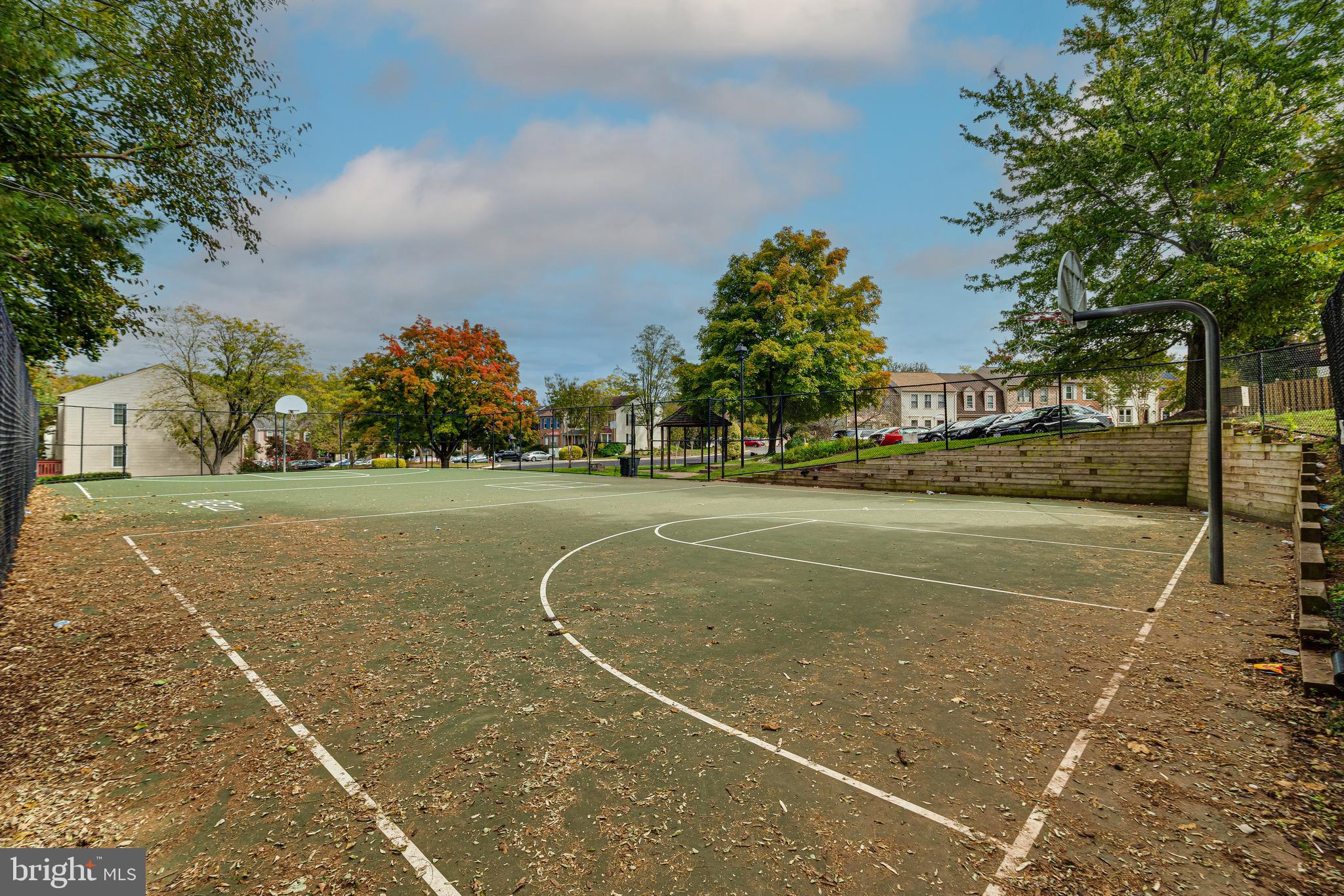 HERITAGE CROSSING - Residential Lease