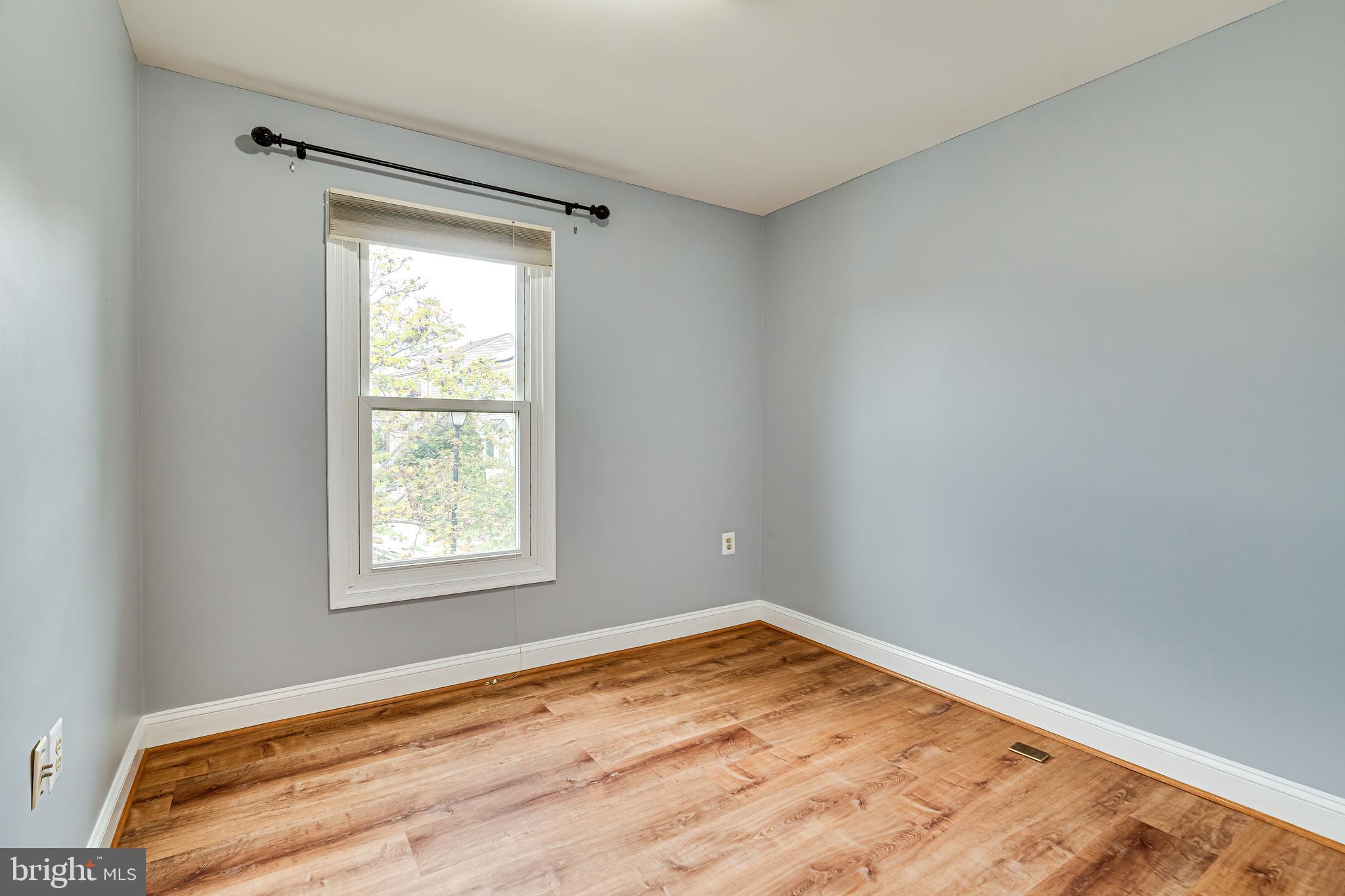 HERITAGE CROSSING - Residential Lease