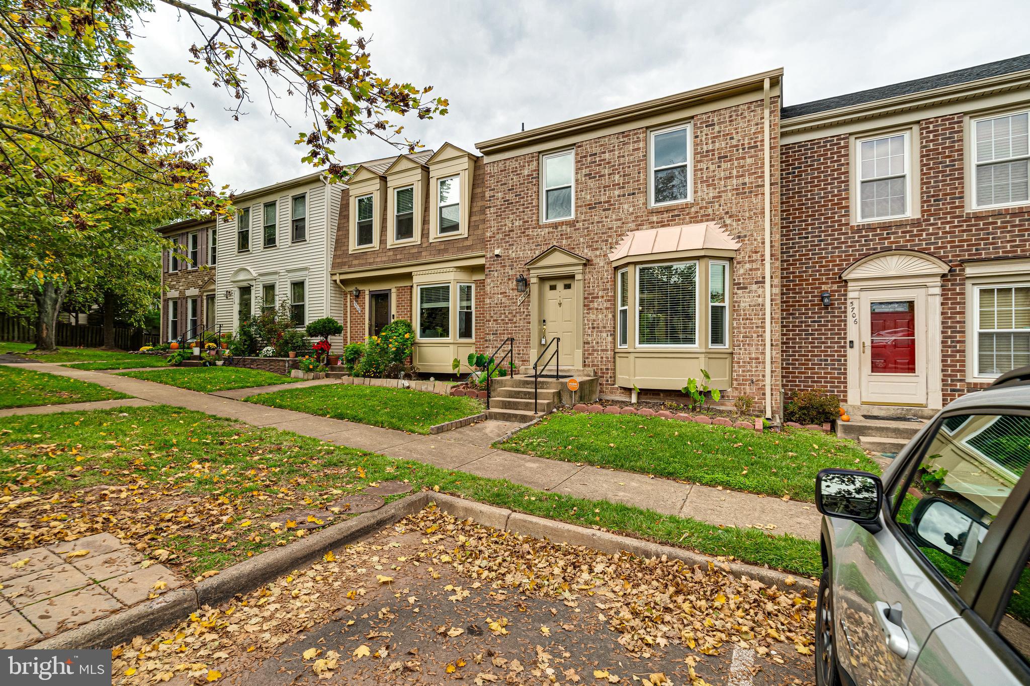 HERITAGE CROSSING - Residential Lease