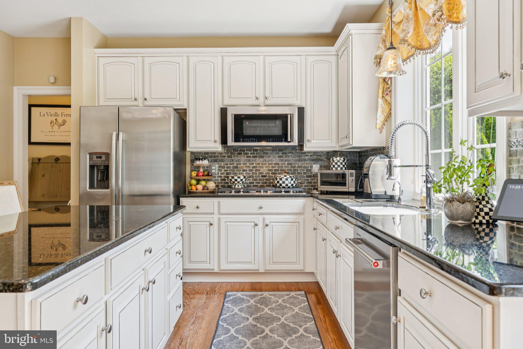 FALLSGROVE - Residential