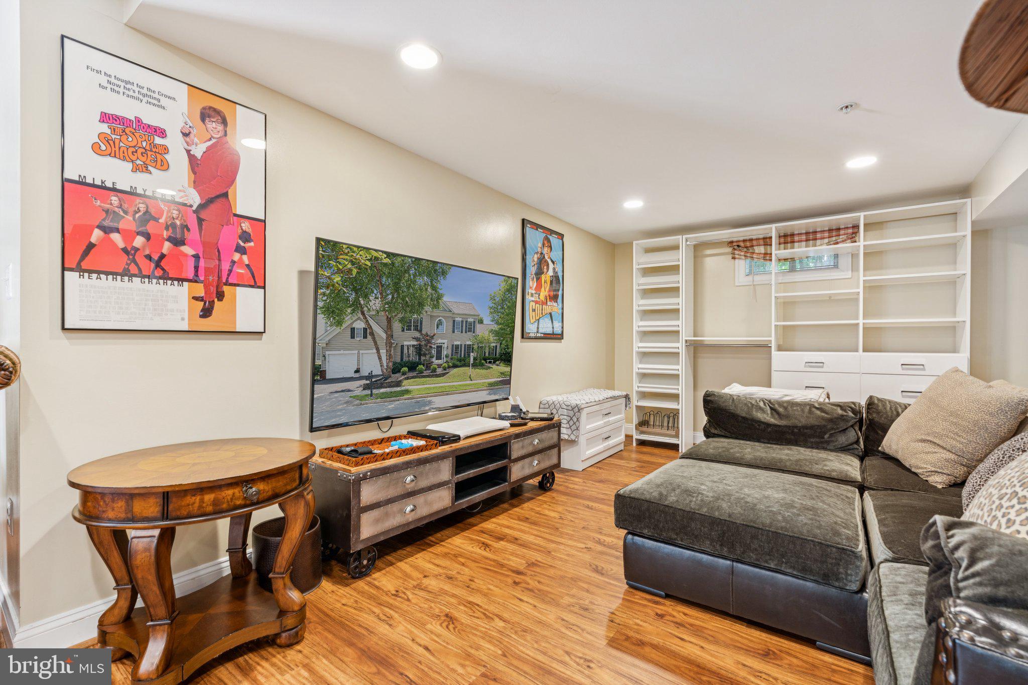 FALLSGROVE - Residential