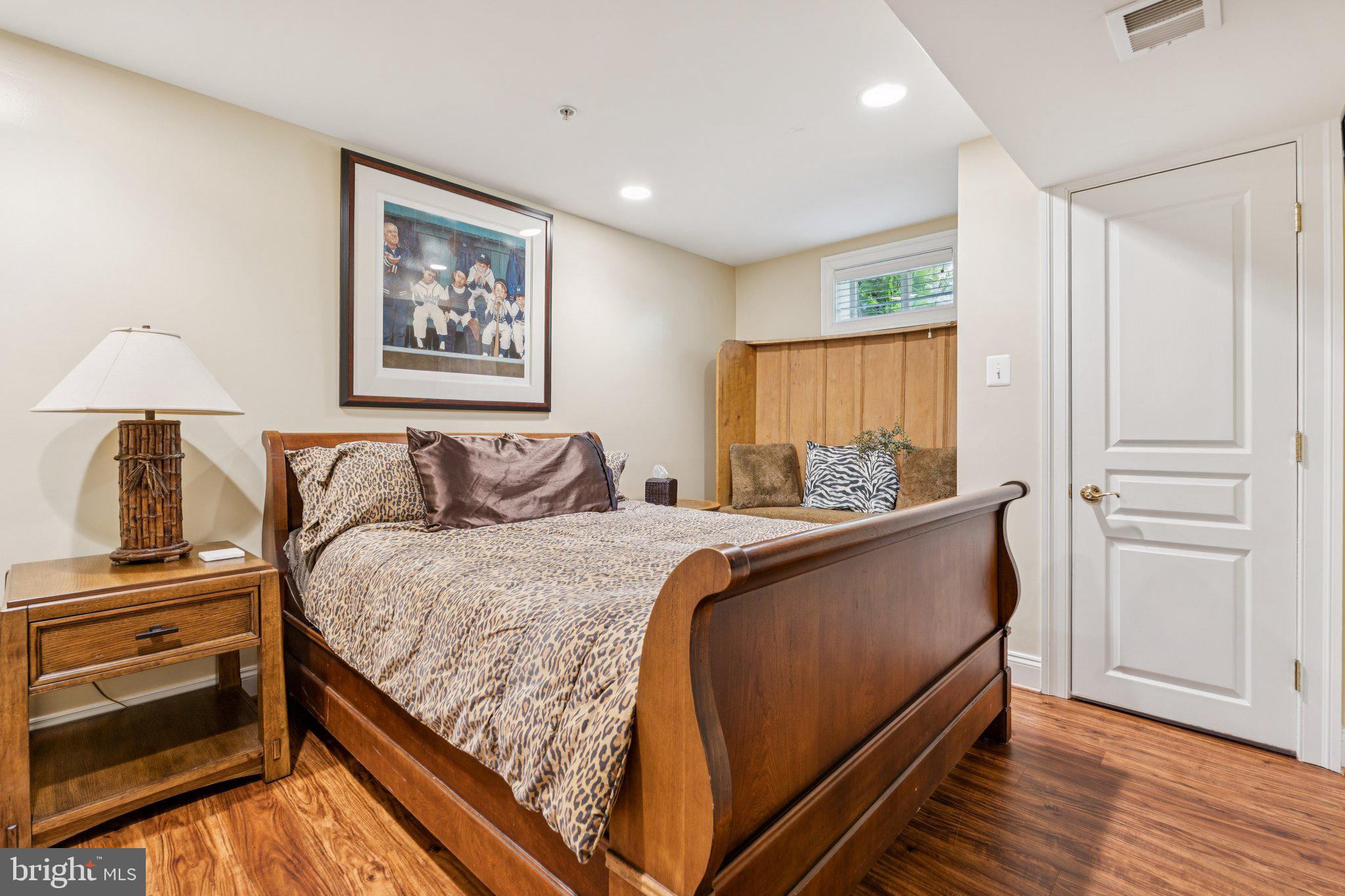 FALLSGROVE - Residential