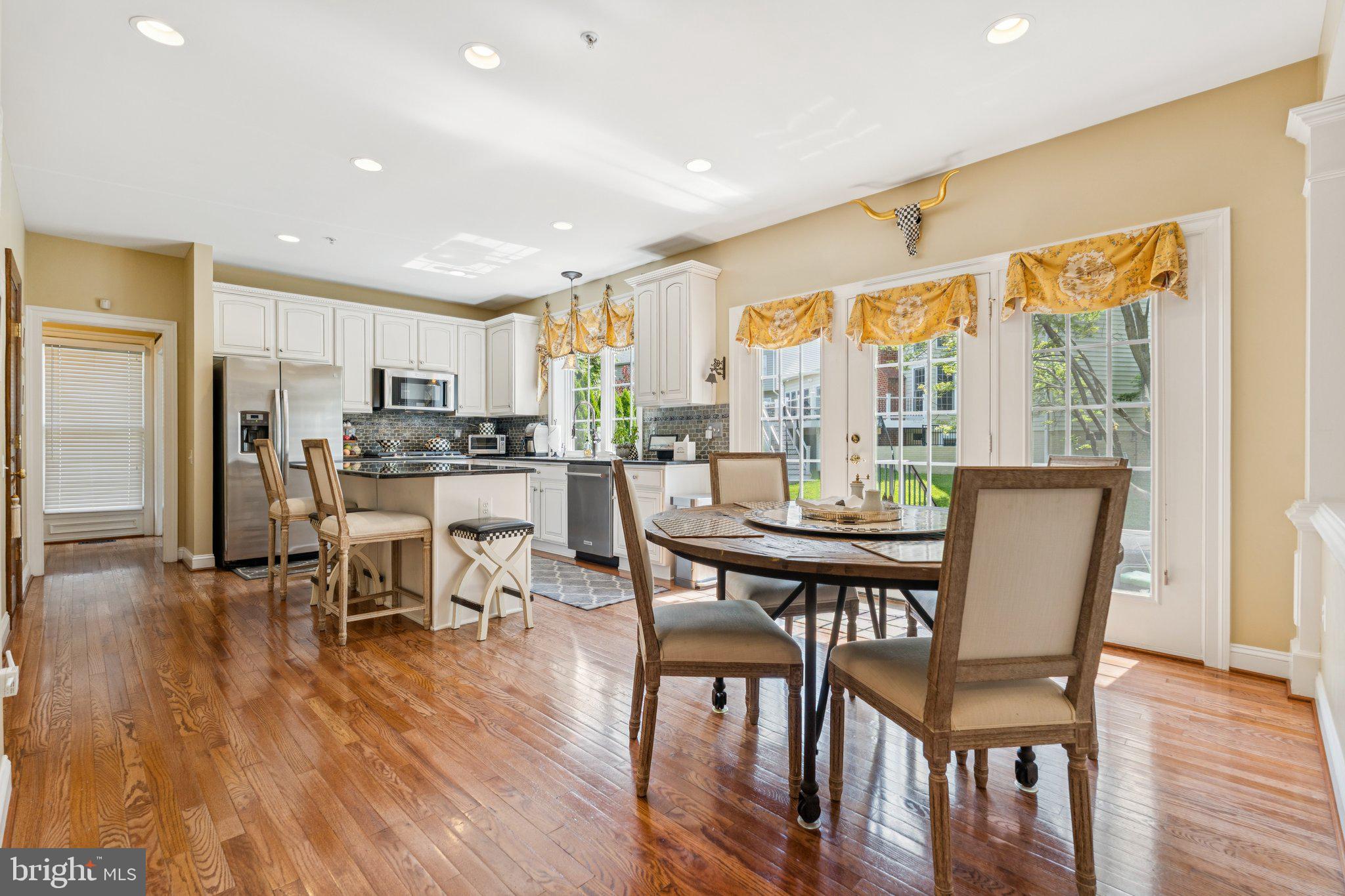 FALLSGROVE - Residential