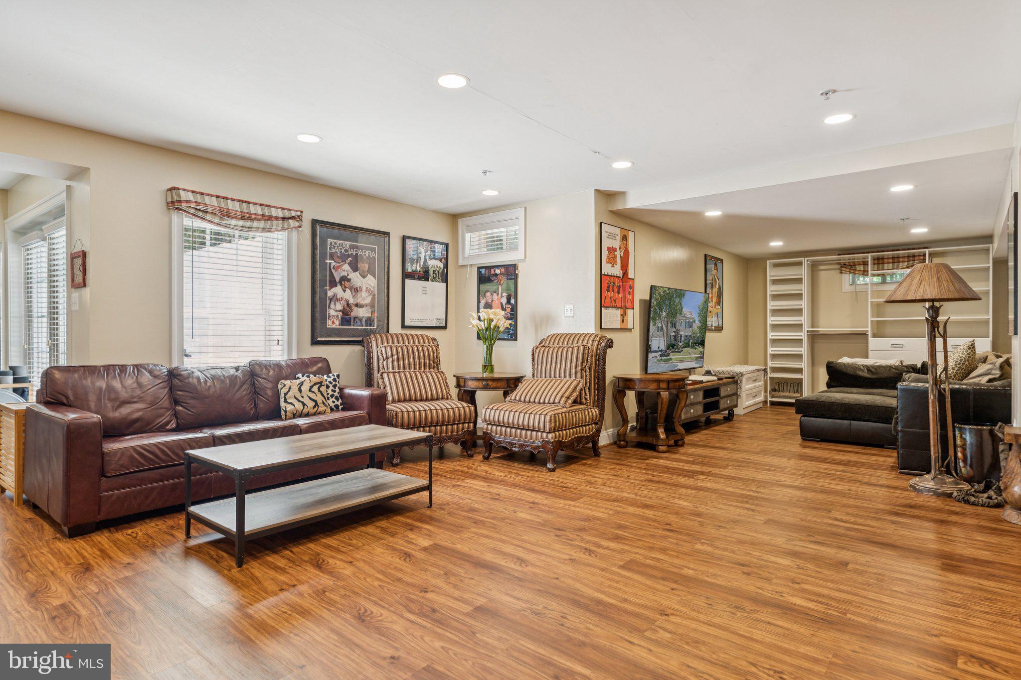 FALLSGROVE - Residential