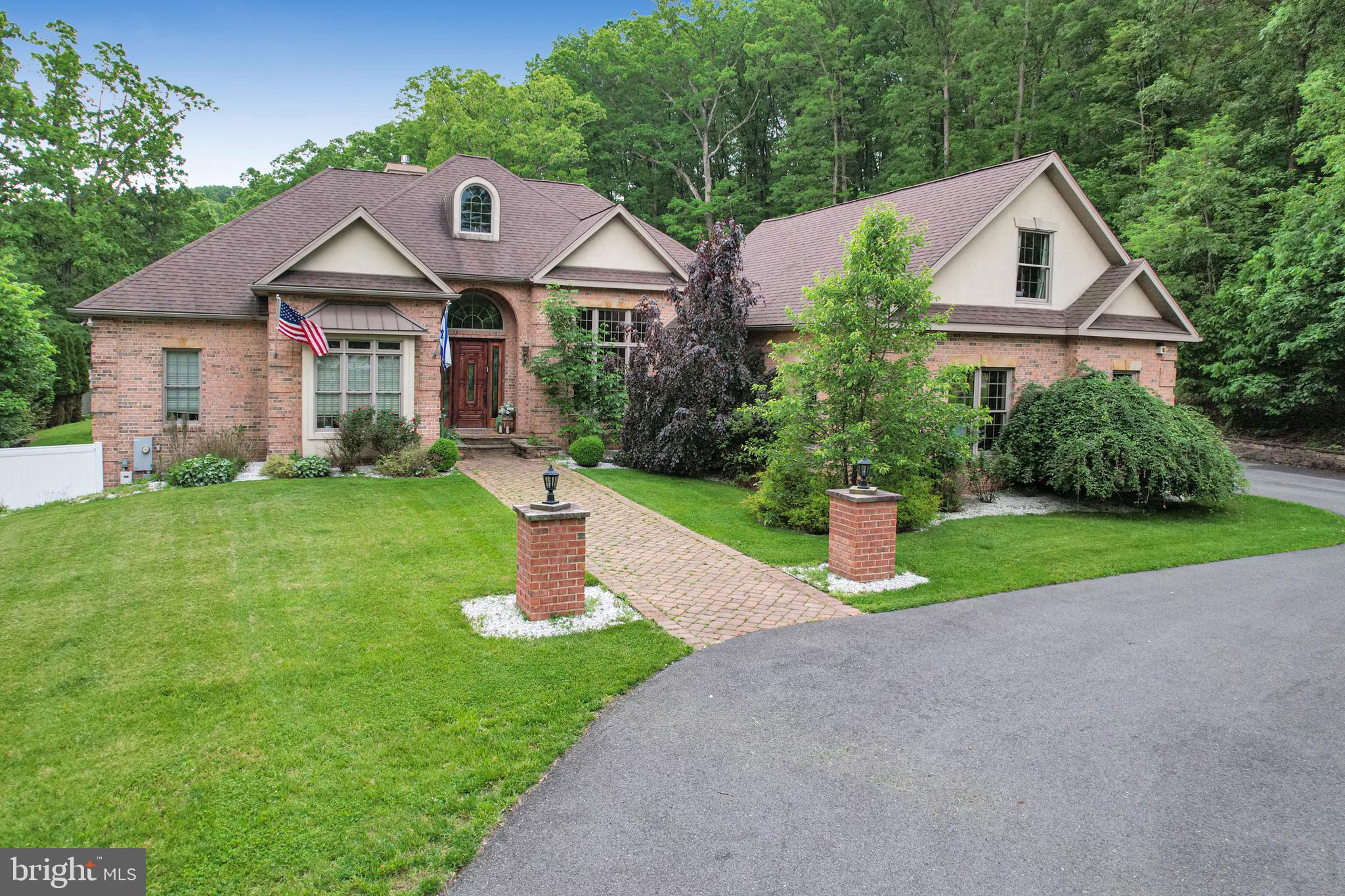 LAKEWOOD - Residential