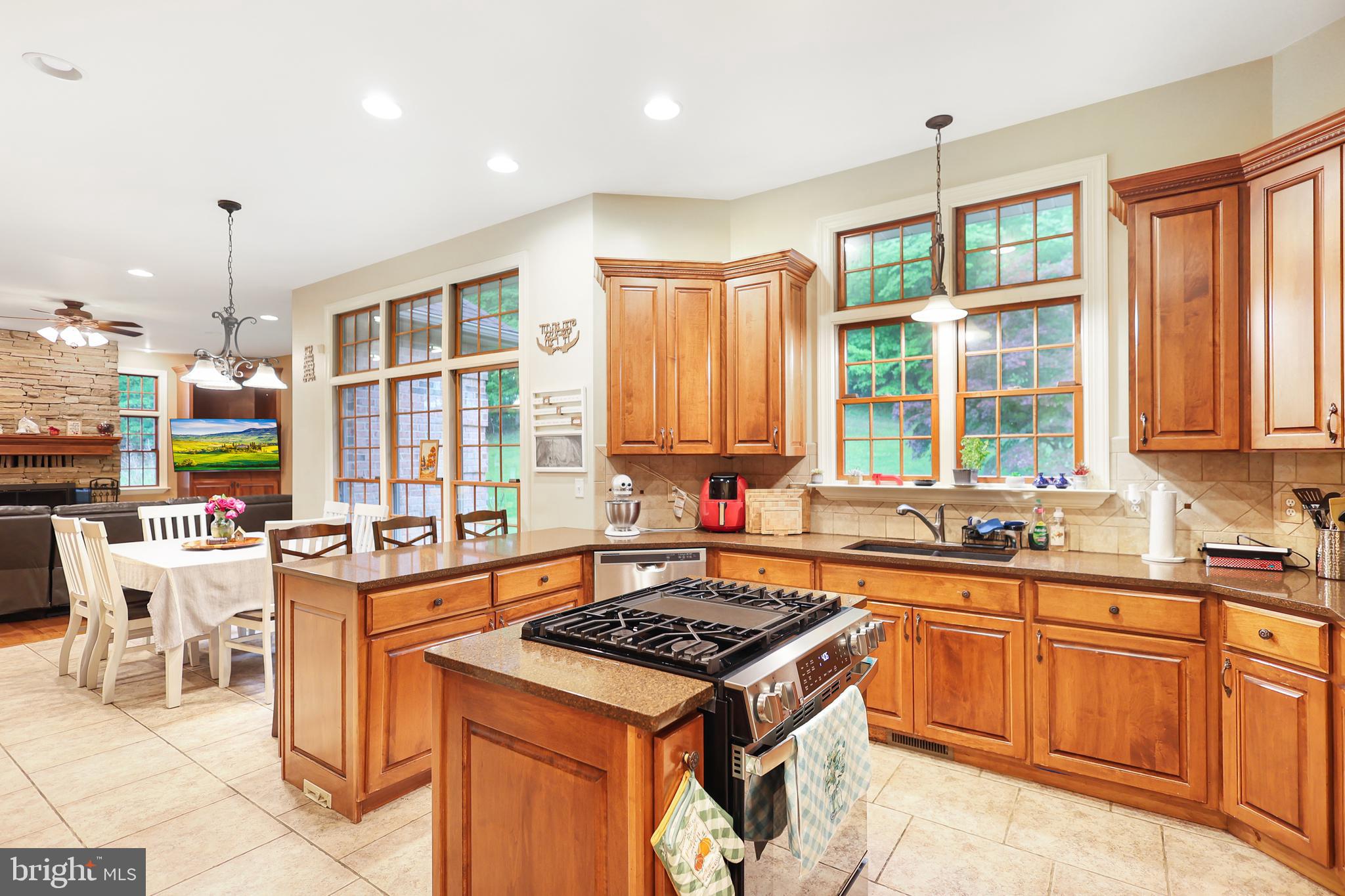 LAKEWOOD - Residential