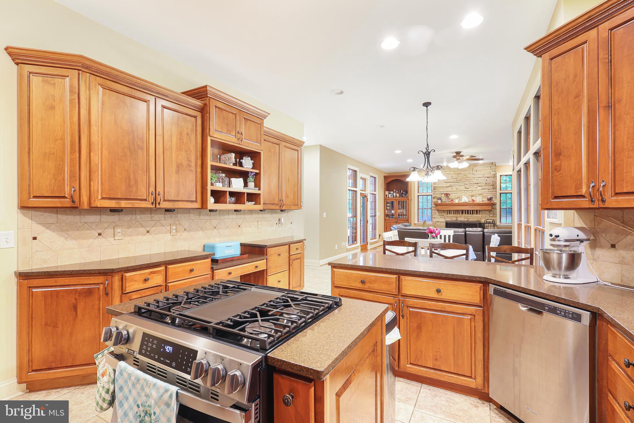 LAKEWOOD - Residential