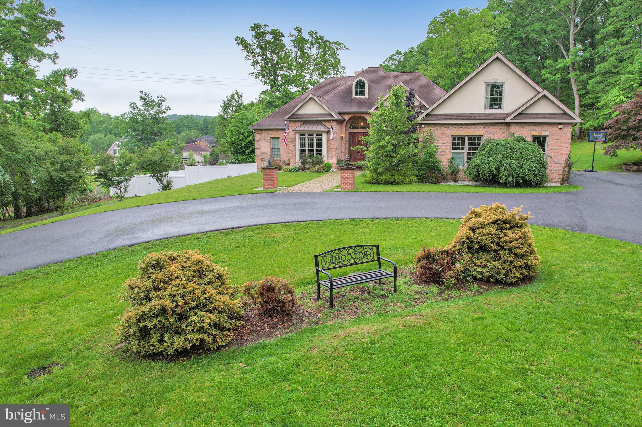 LAKEWOOD - Residential