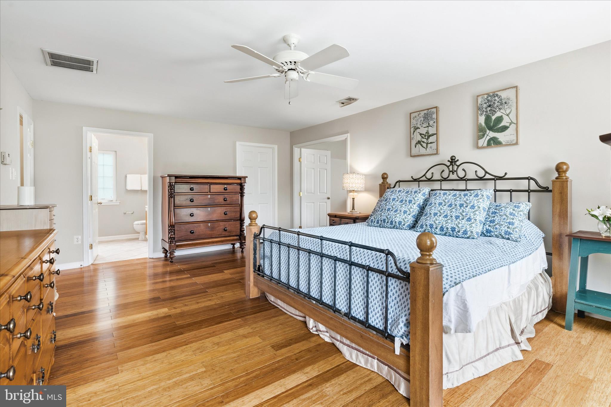 CAMBRIDGE FARMS - Residential