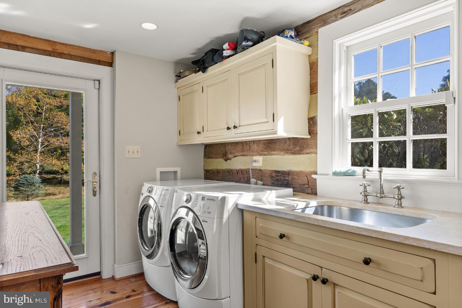 HUNTING HILL FARMS - Residential