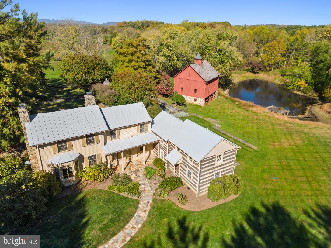 HUNTING HILL FARMS - Residential