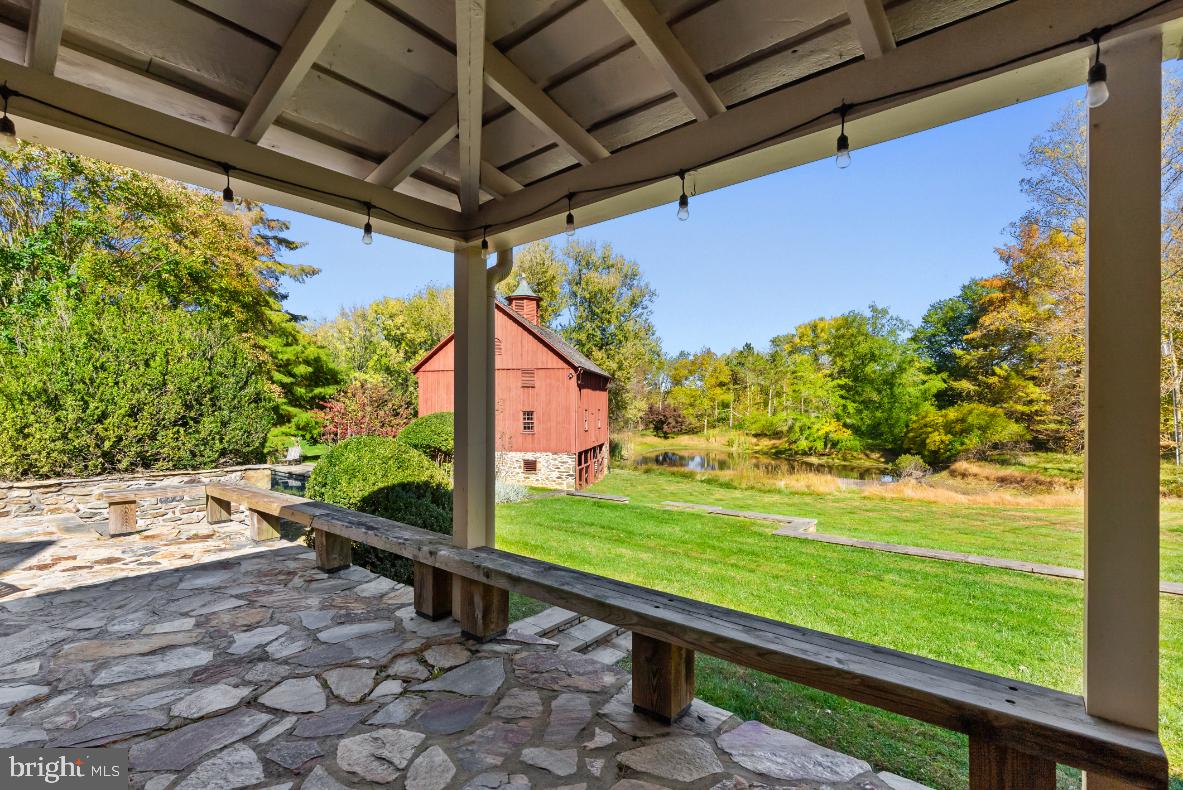 HUNTING HILL FARMS - Residential