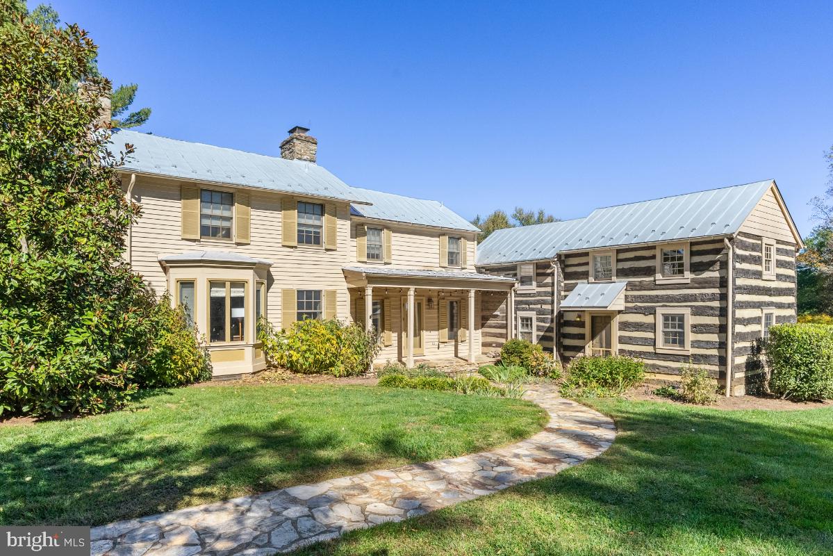 HUNTING HILL FARMS - Residential