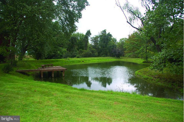 HUNTING HILL FARMS - Residential