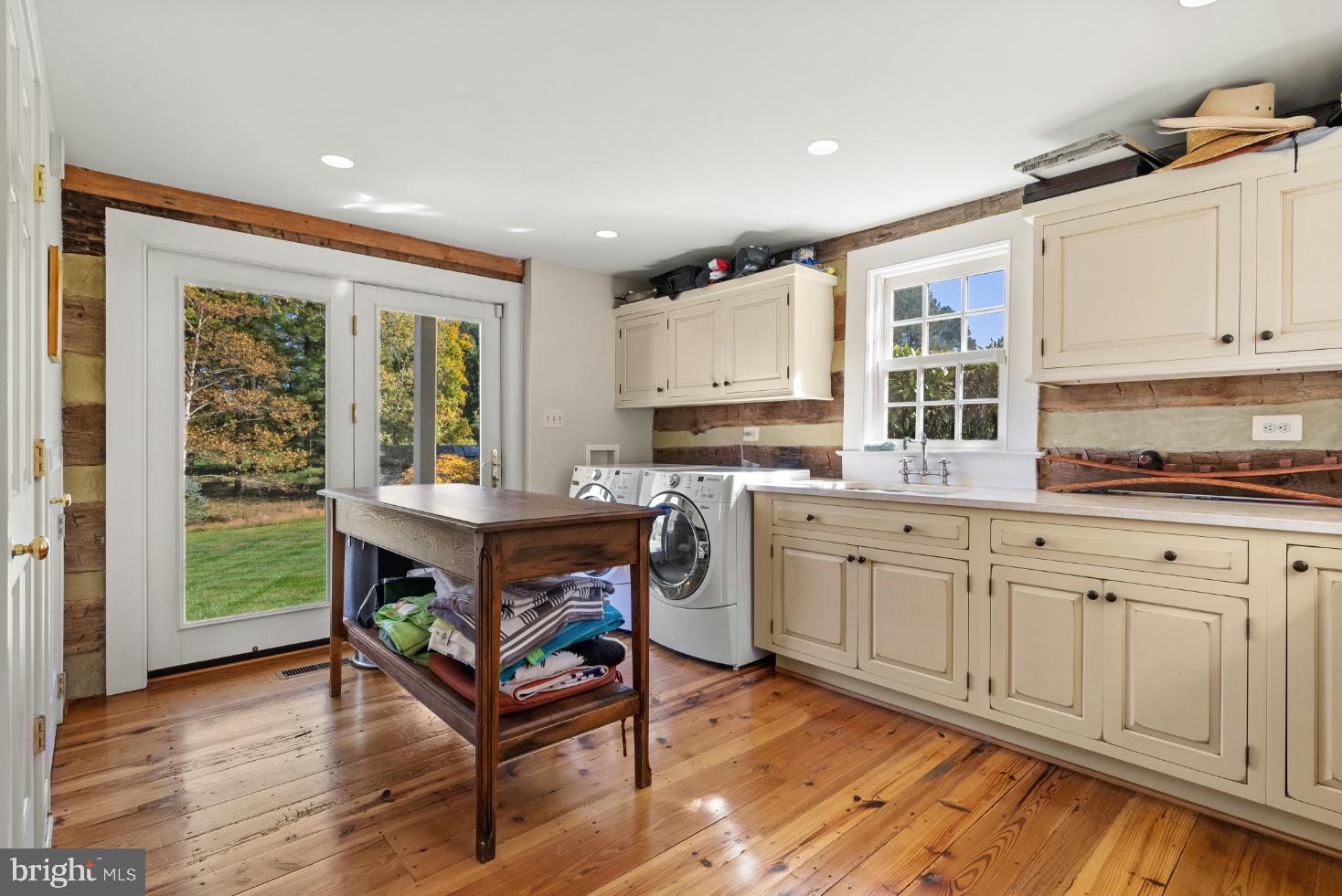 HUNTING HILL FARMS - Residential