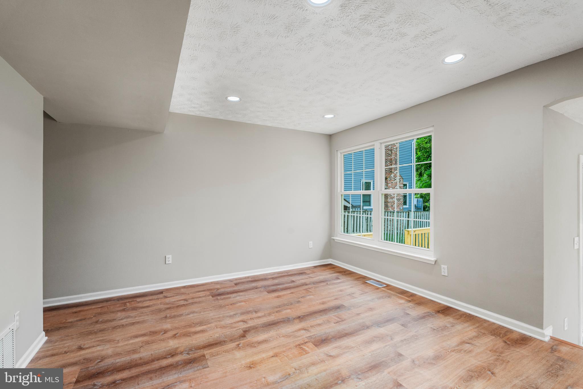 HARTING FARM - Residential