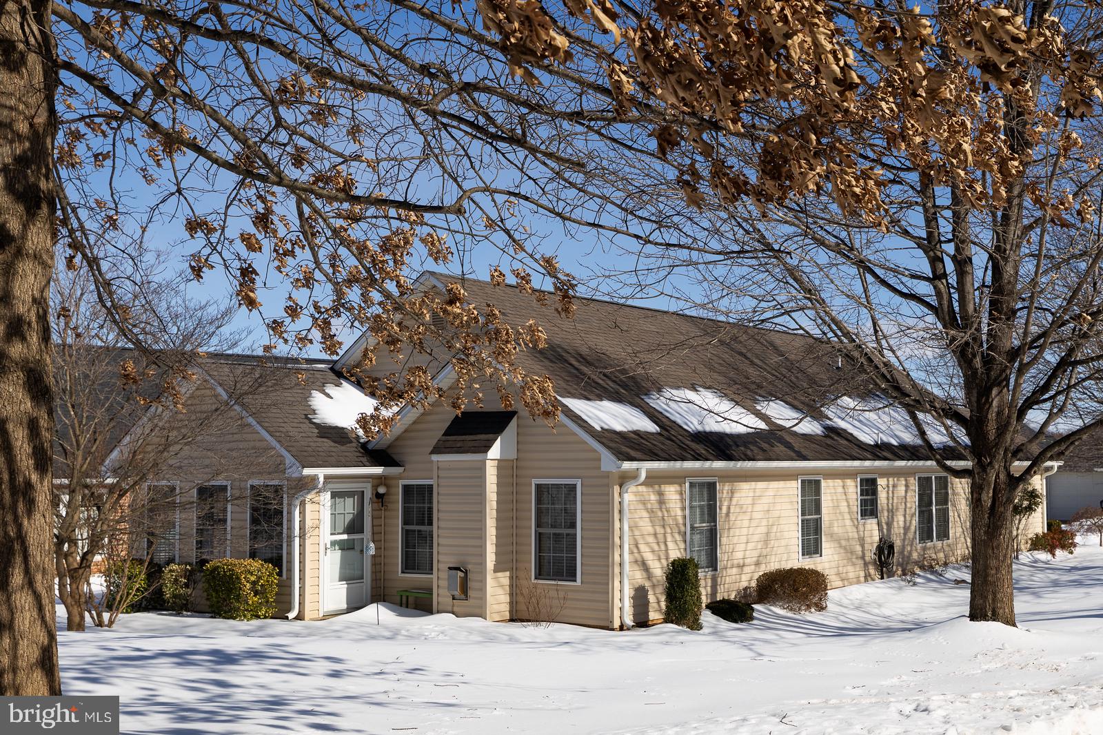 WILLOW LAWN COTTAGES - Residential