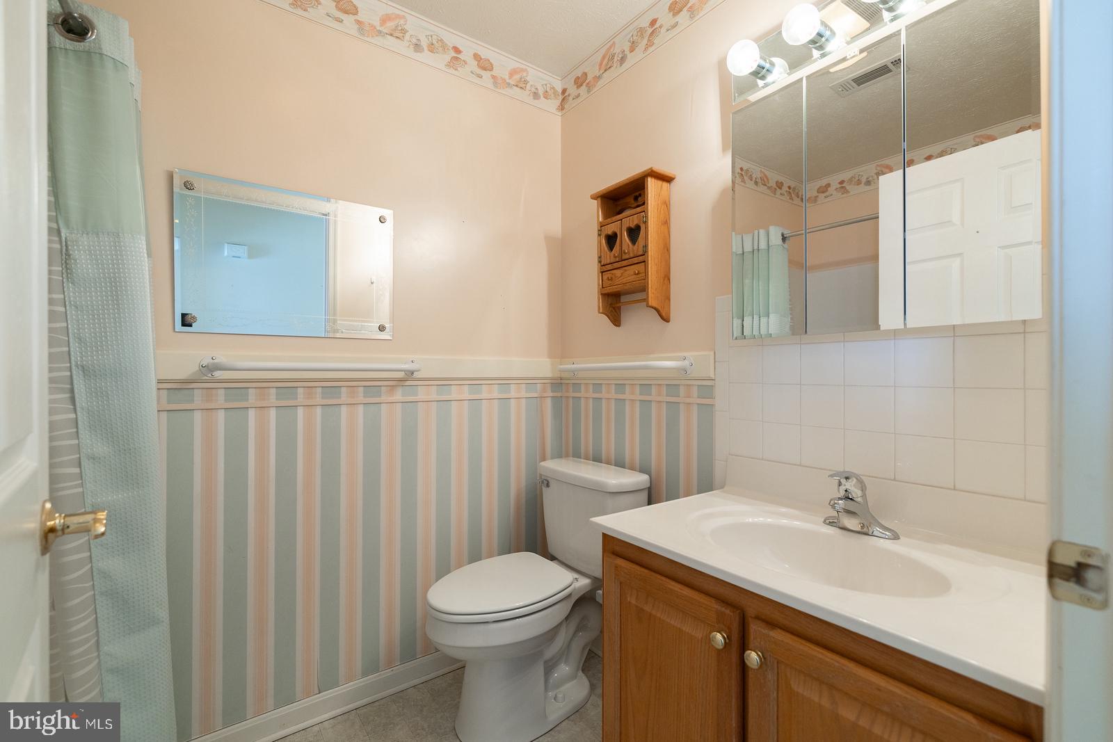 WILLOW LAWN COTTAGES - Residential