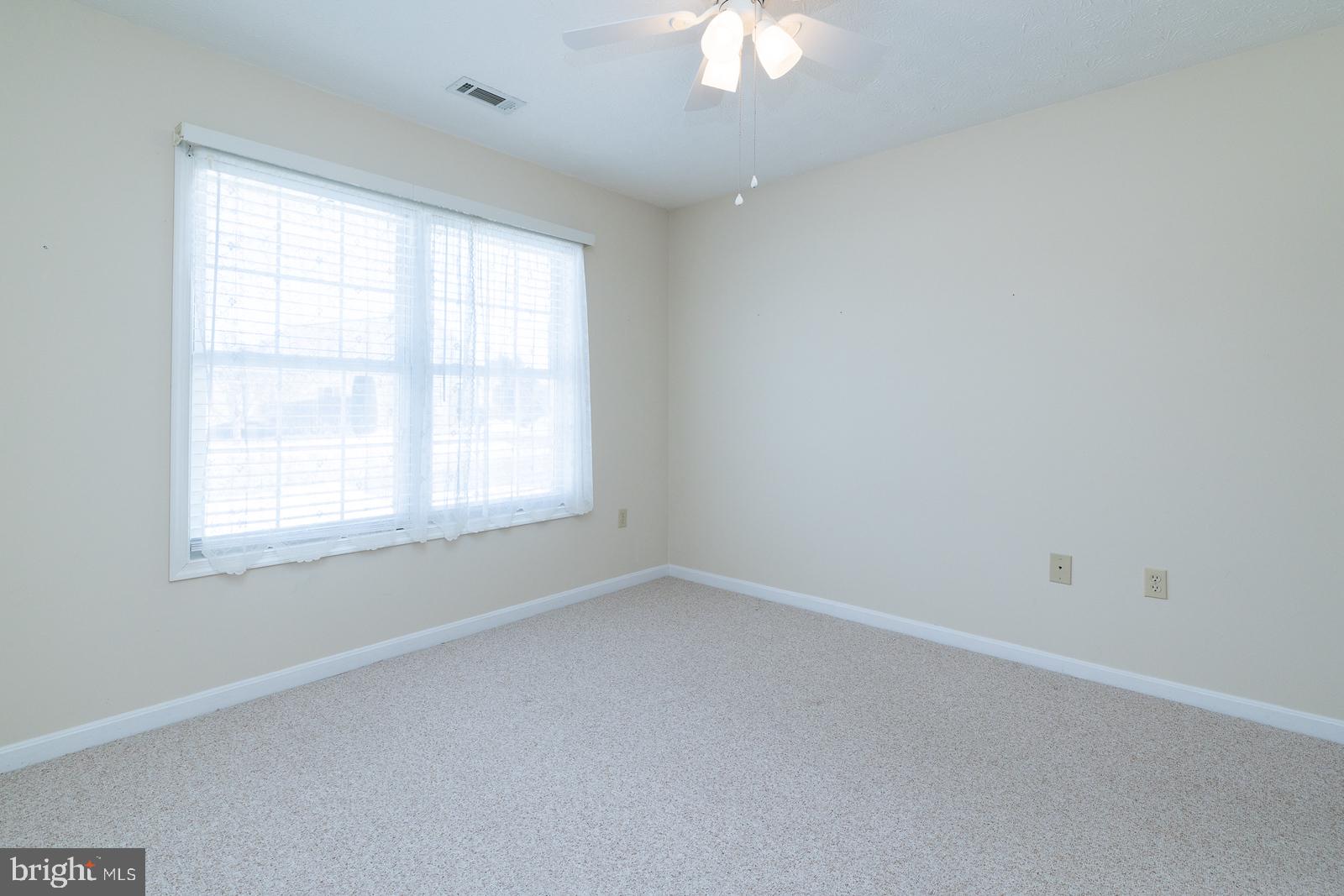 WILLOW LAWN COTTAGES - Residential