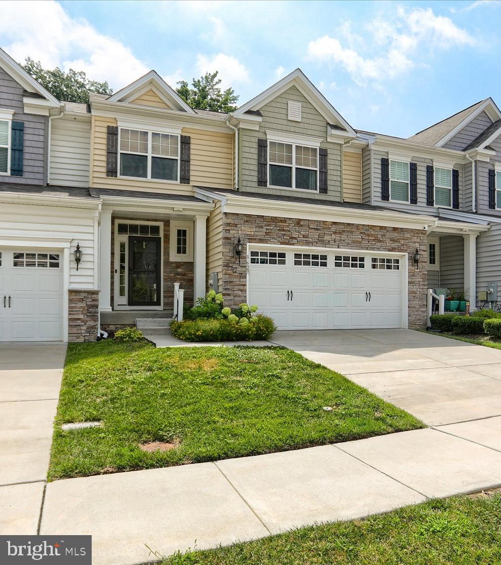 3627 SKYLARK COURT
