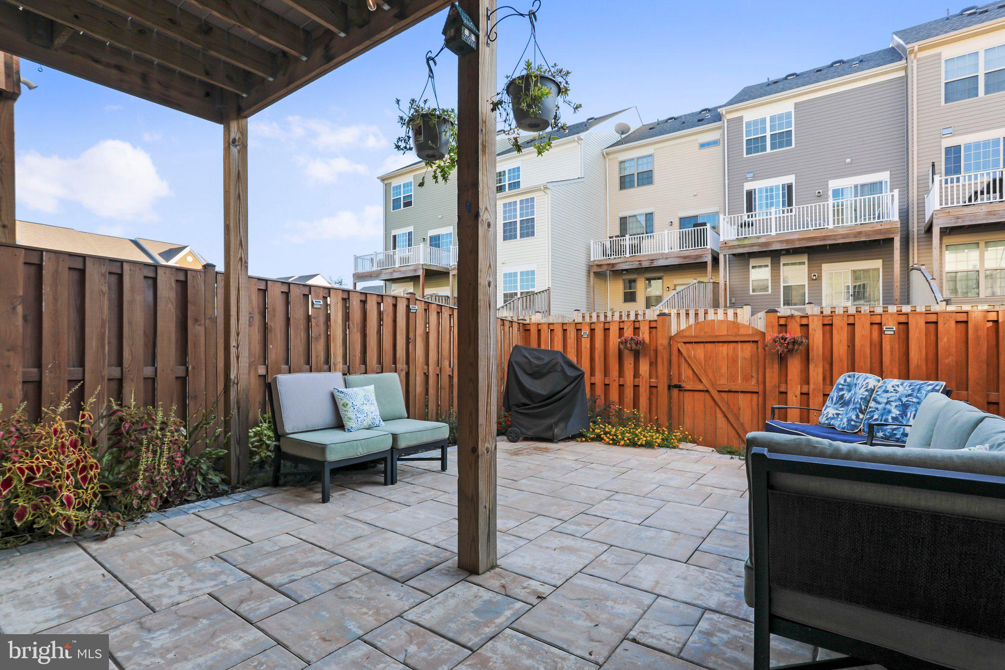 TALLYN RIDGE - Residential Lease