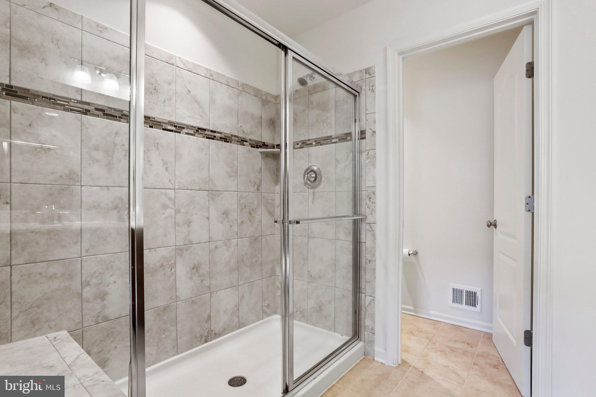 TALLYN RIDGE - Residential Lease