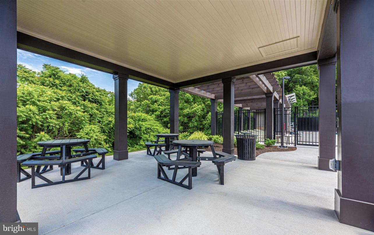 TALLYN RIDGE - Residential Lease