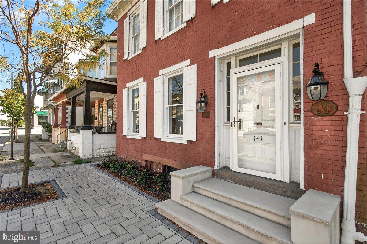 141 YORK STREET