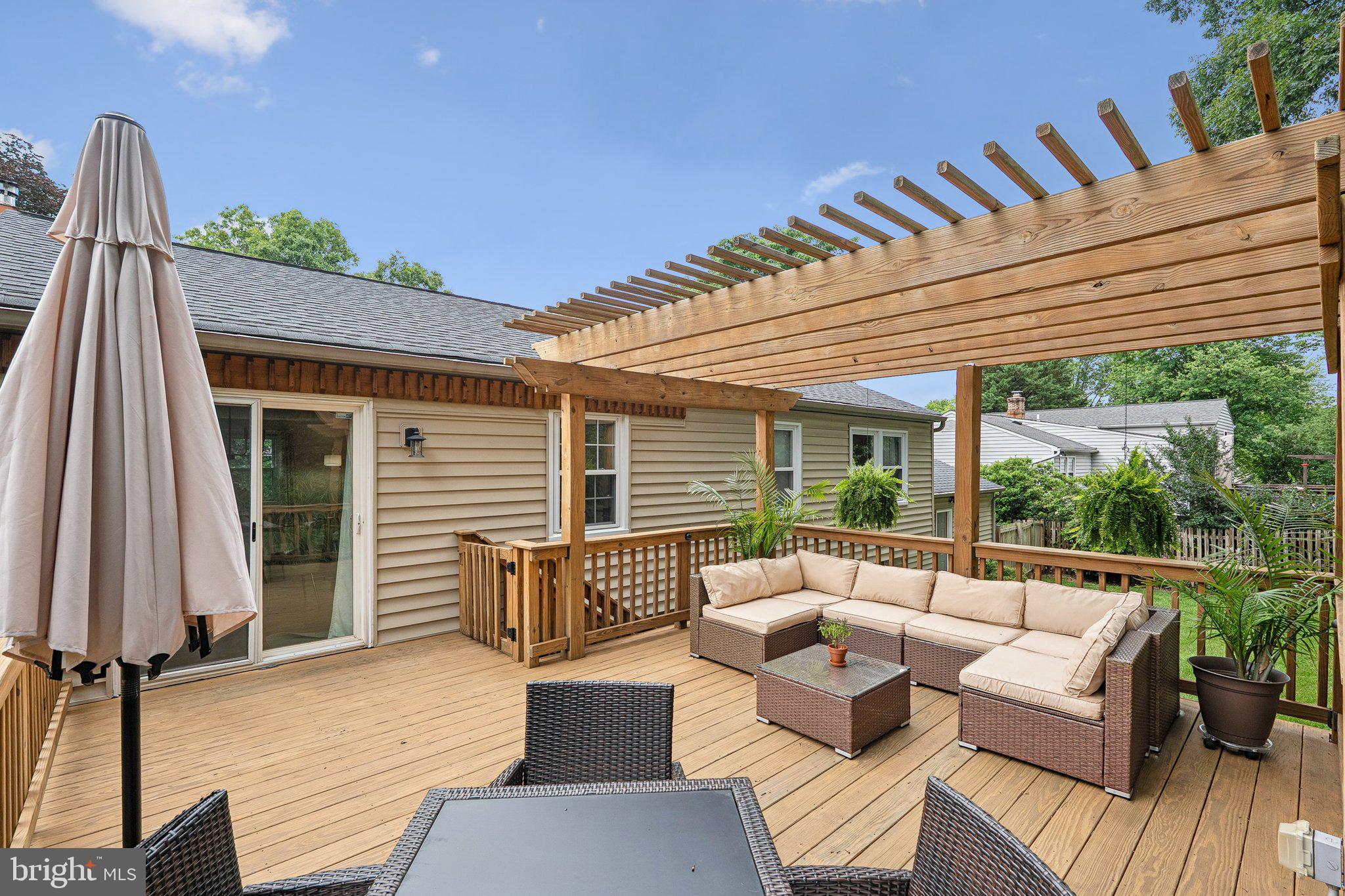 FOX MILL ESTATES - Residential