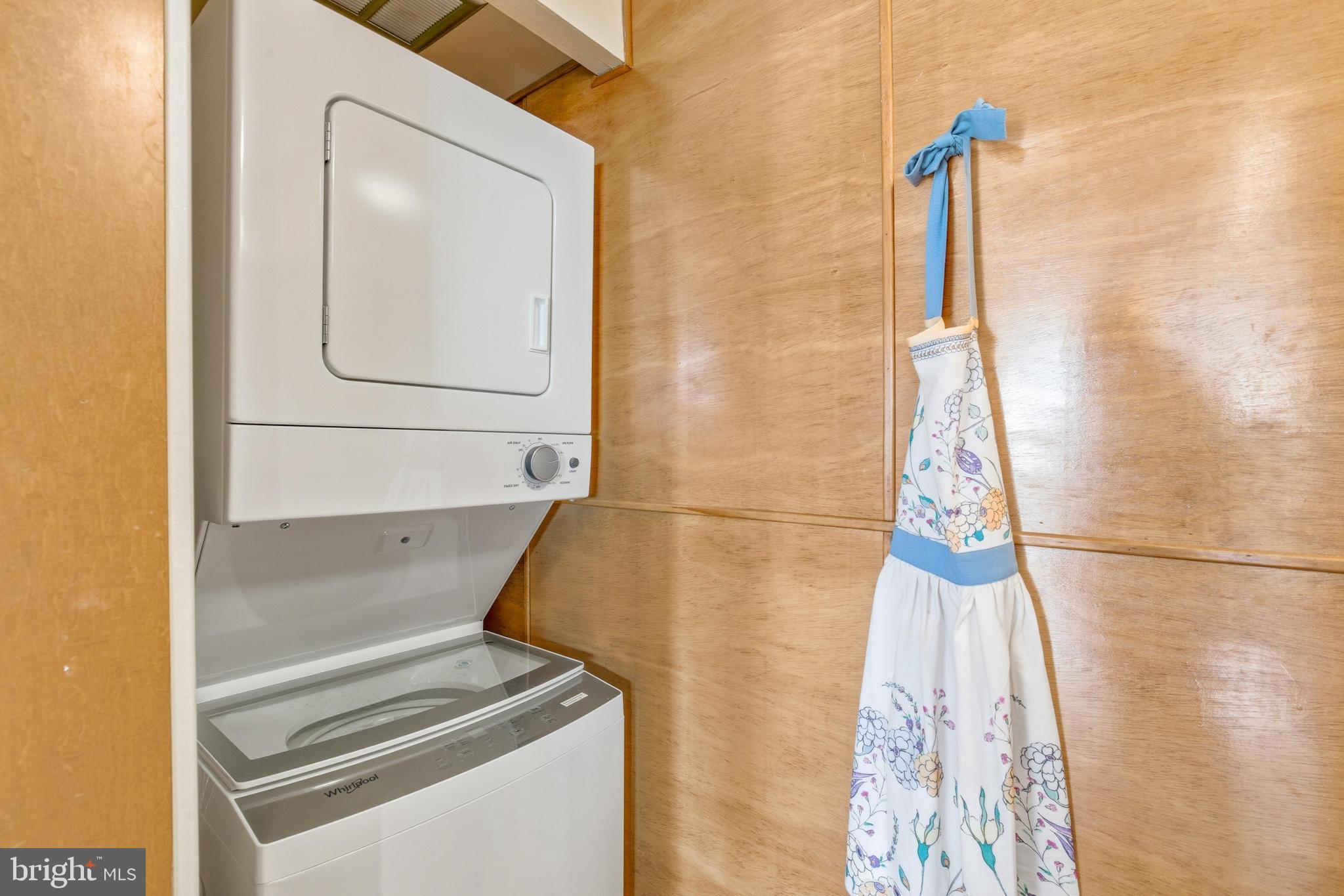 AVENUE OF THE ARTS - Residential