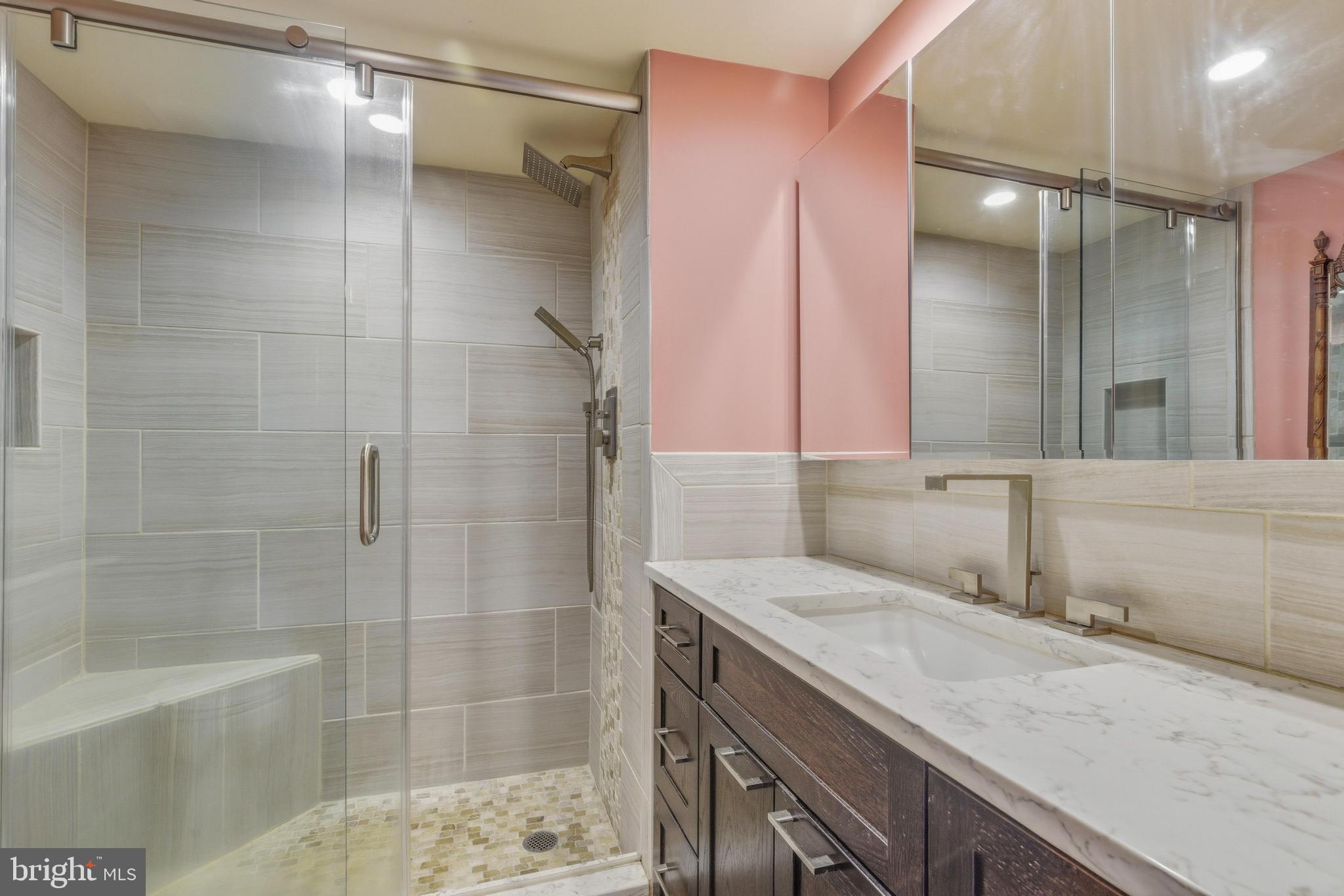 AVENUE OF THE ARTS - Residential