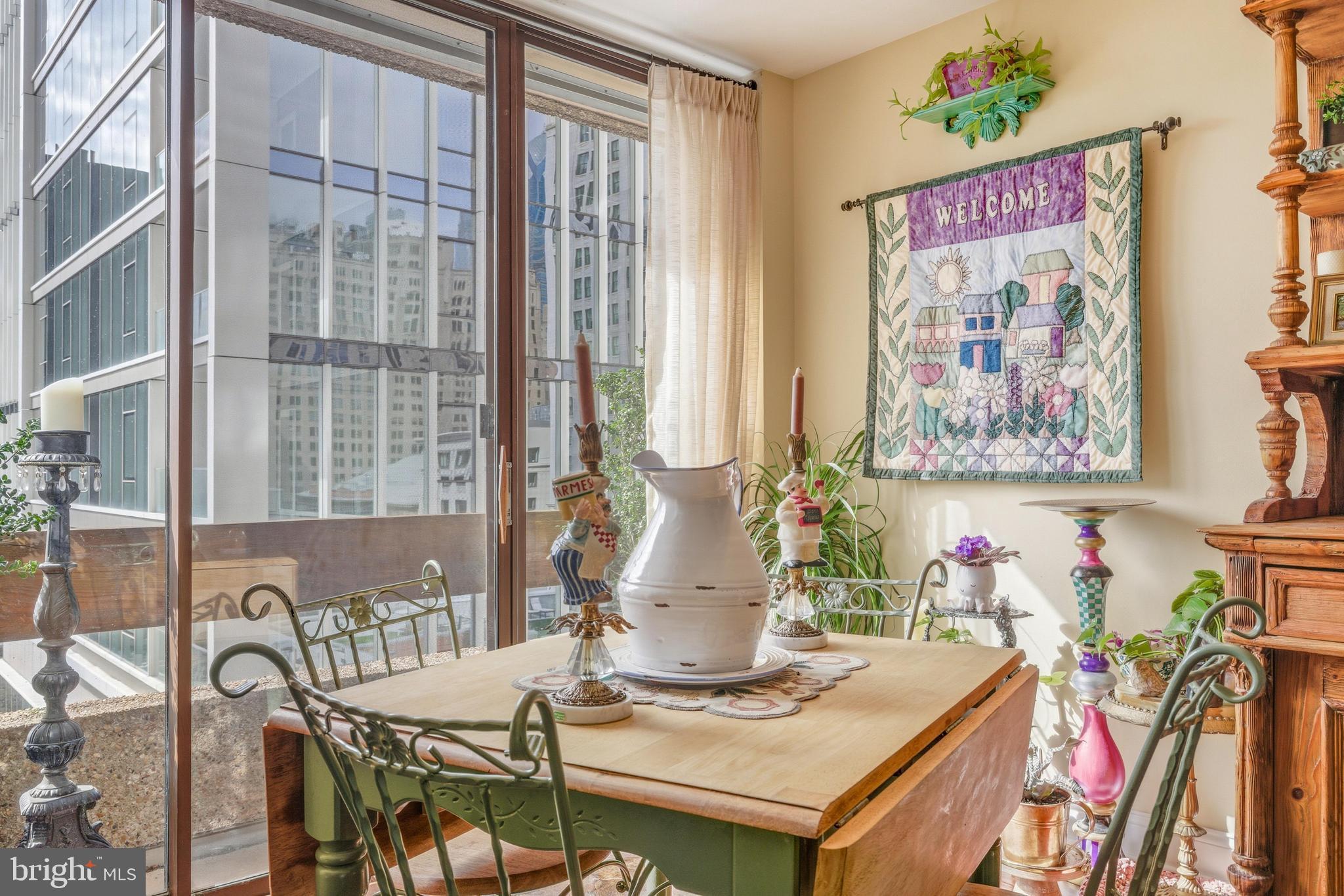 AVENUE OF THE ARTS - Residential