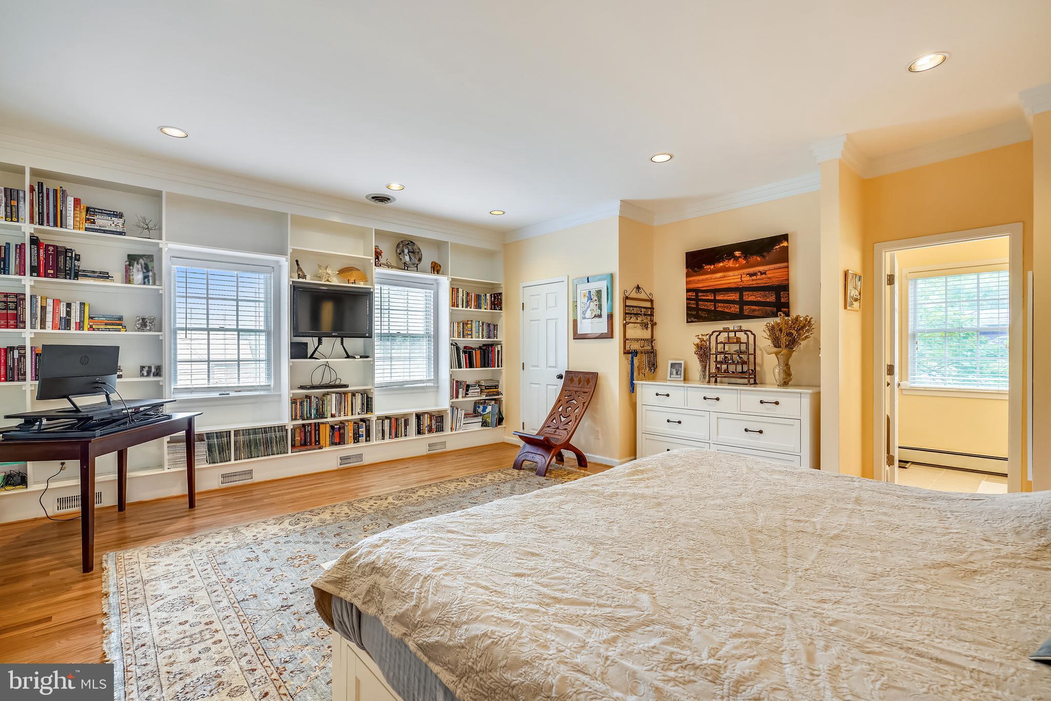 MOUNT WASHINGTON - Residential