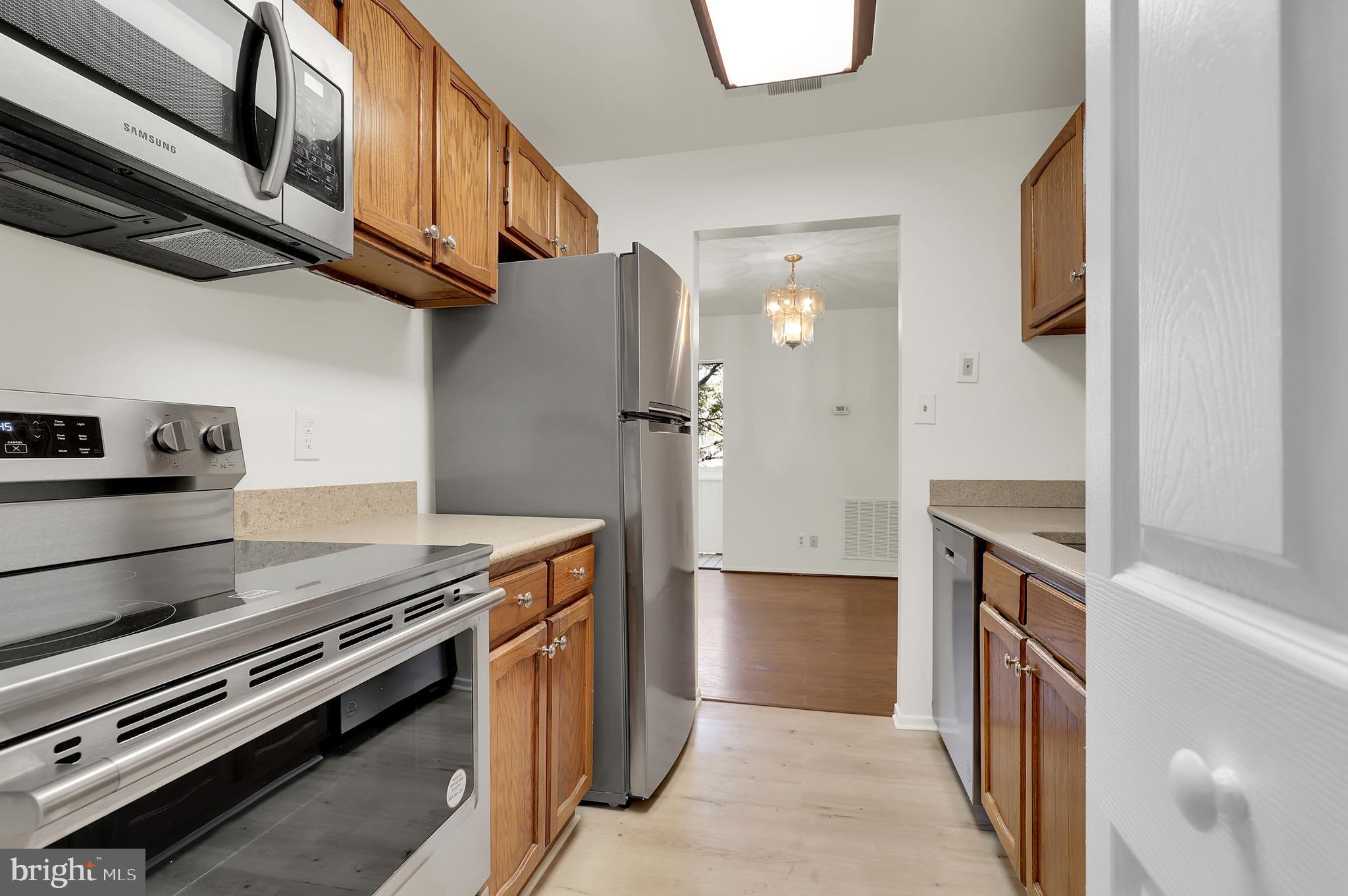 FARMINGDALE - Residential