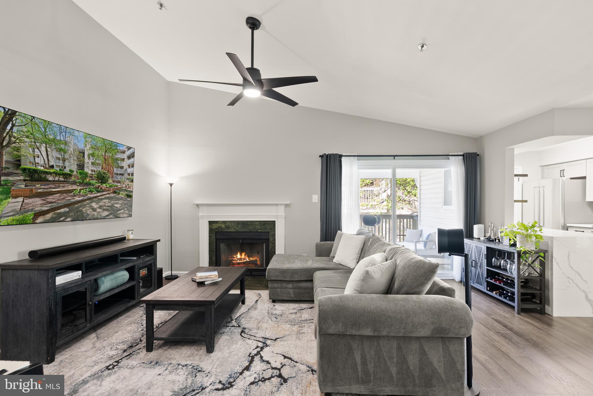 FOUNTAINS AT MCLEAN - Residential