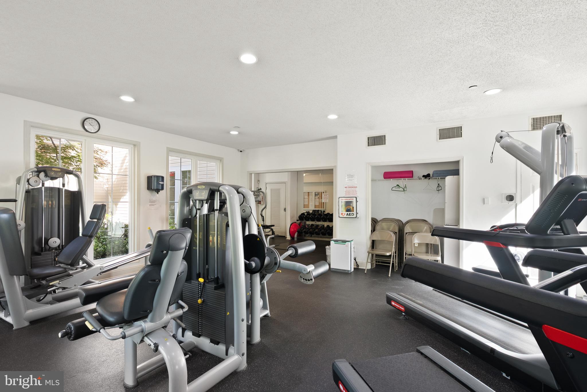 FOUNTAINS AT MCLEAN - Residential