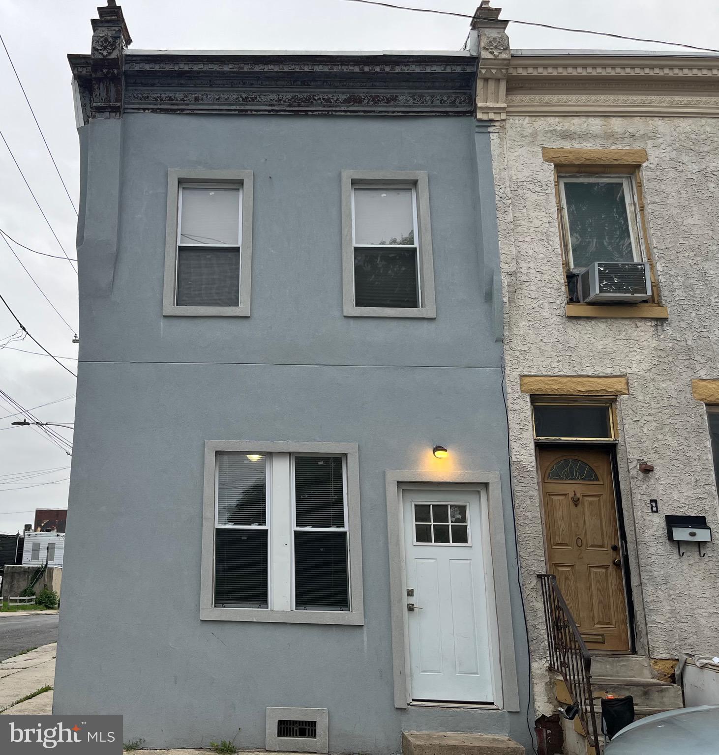 Welcome to this spacious newly renovated one bedroom apartment with access to huge basement, which could be used for extra storage! This unit is located in a convenient area, which is close to shopping, public transportation, hospitals and more! This gem won’t last long! Contact listing agent with any questions.