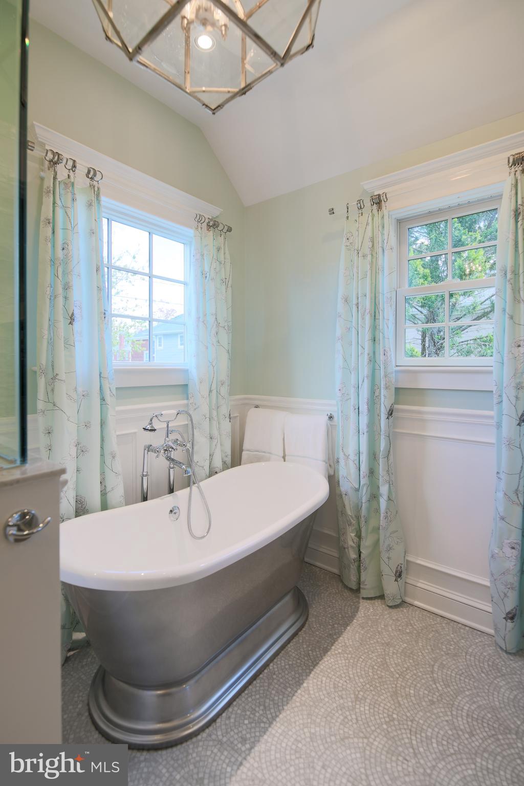 JEFFERSON PARK - Residential