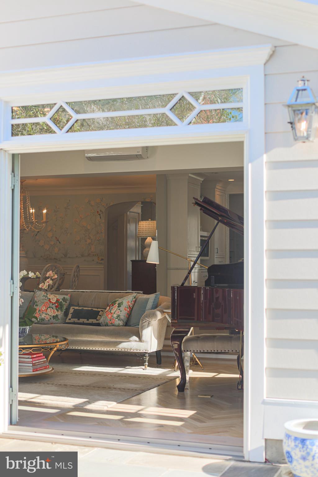 JEFFERSON PARK - Residential