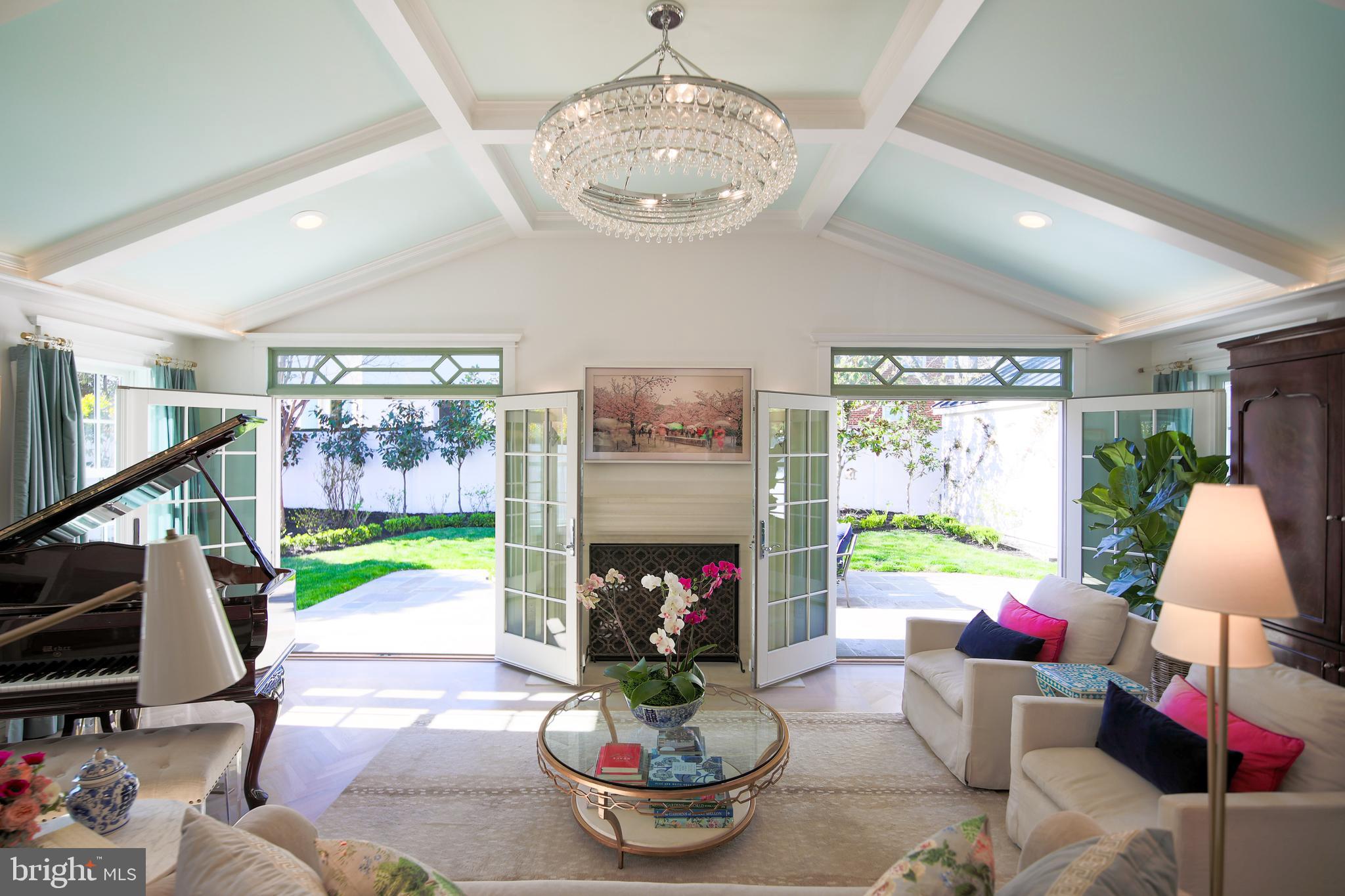 JEFFERSON PARK - Residential