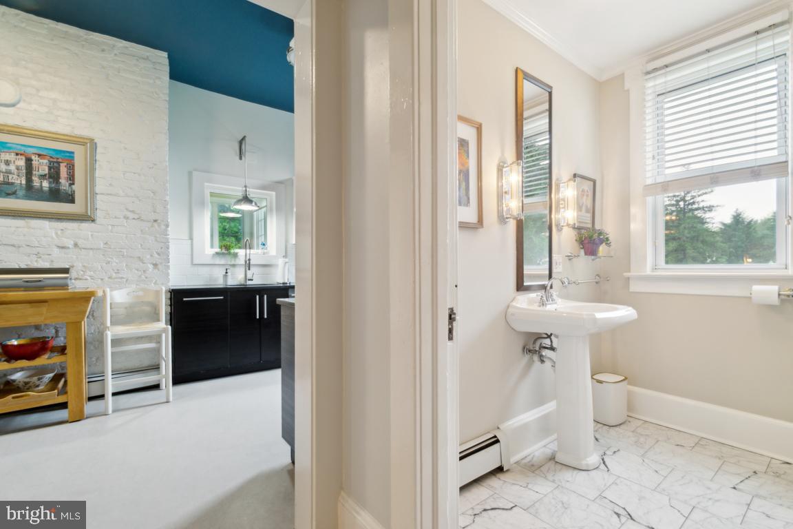 WEST TOWSON - Residential