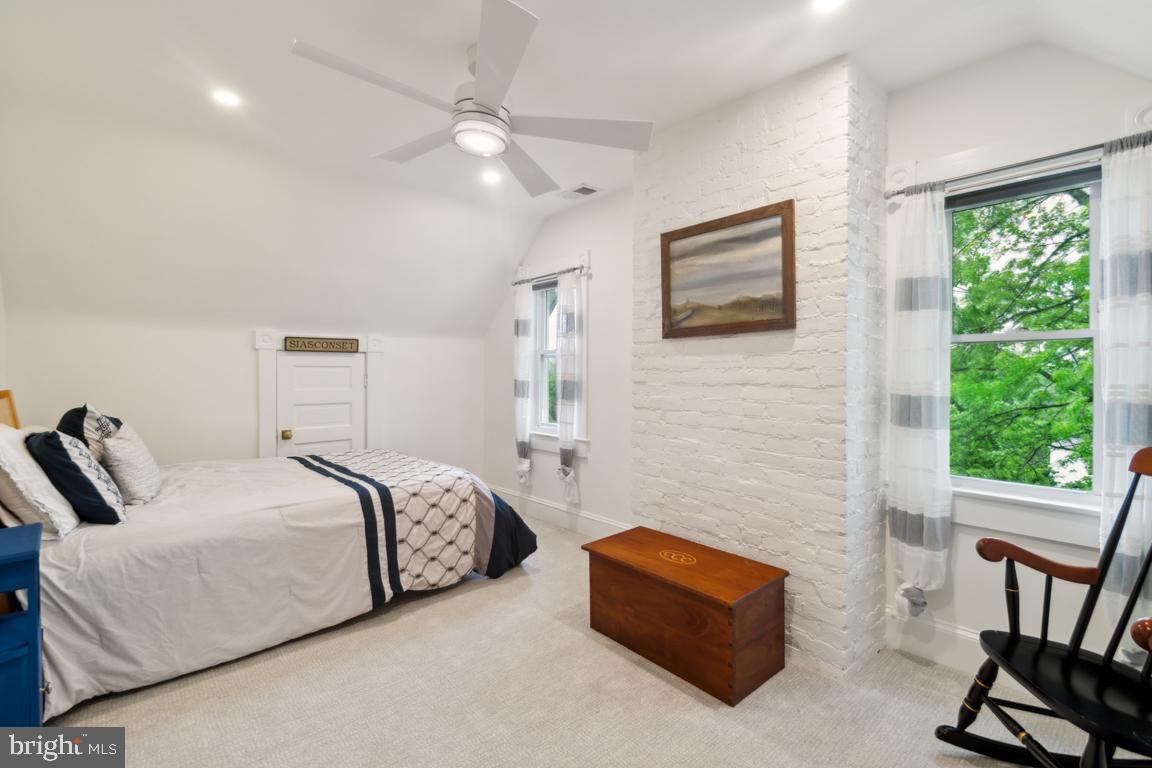 WEST TOWSON - Residential