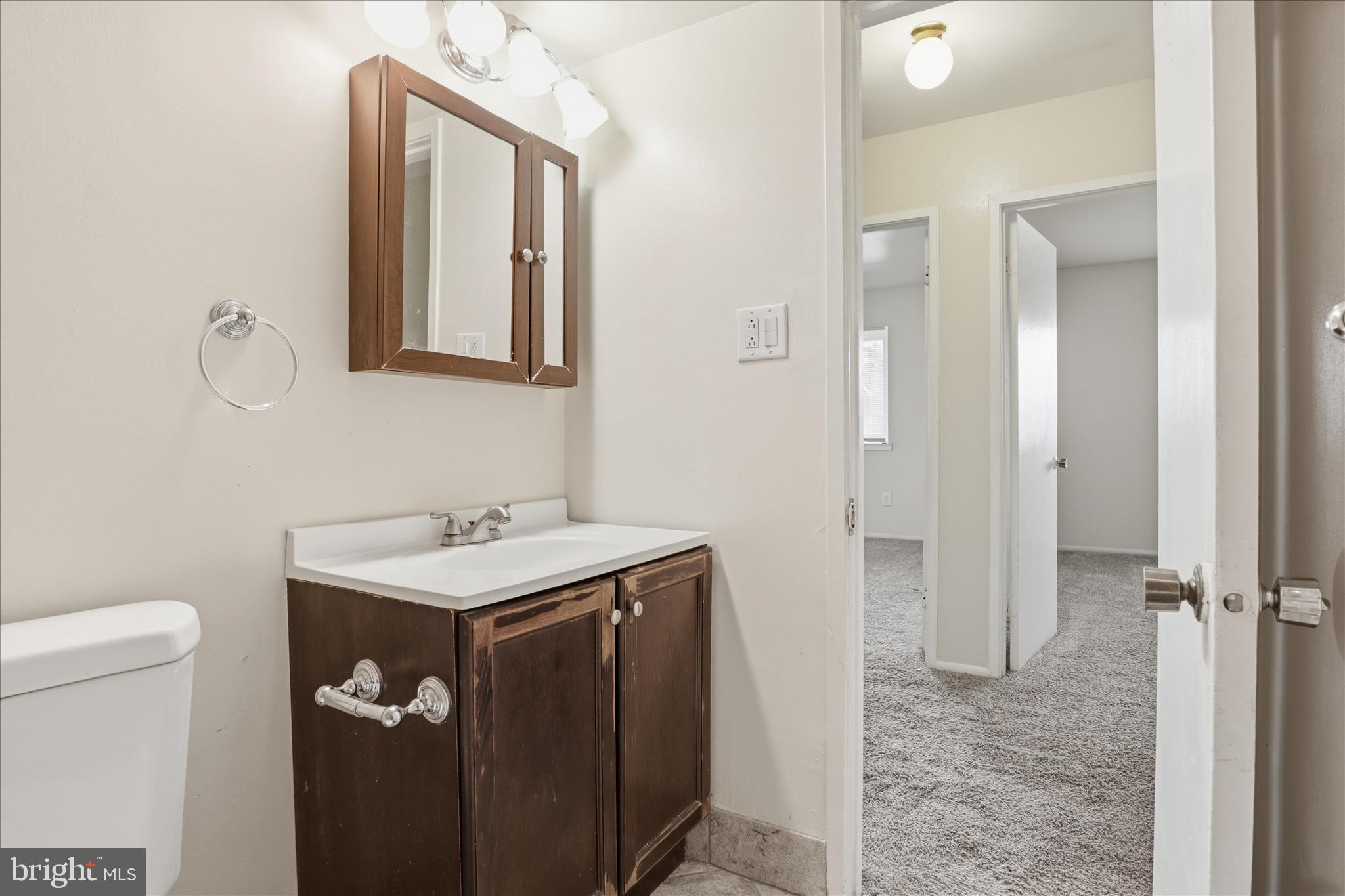 PINES CONDOMINIUM - Residential