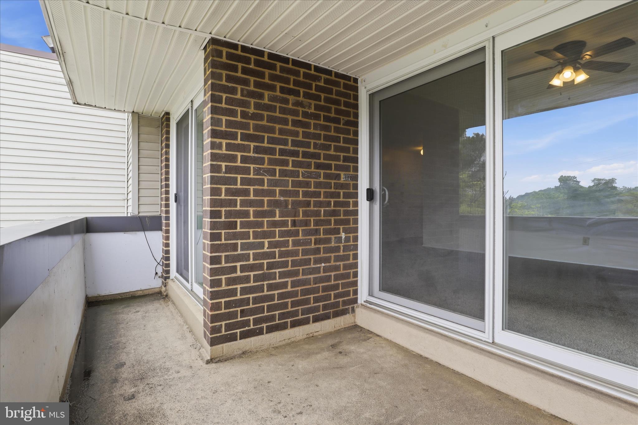 PINES CONDOMINIUM - Residential