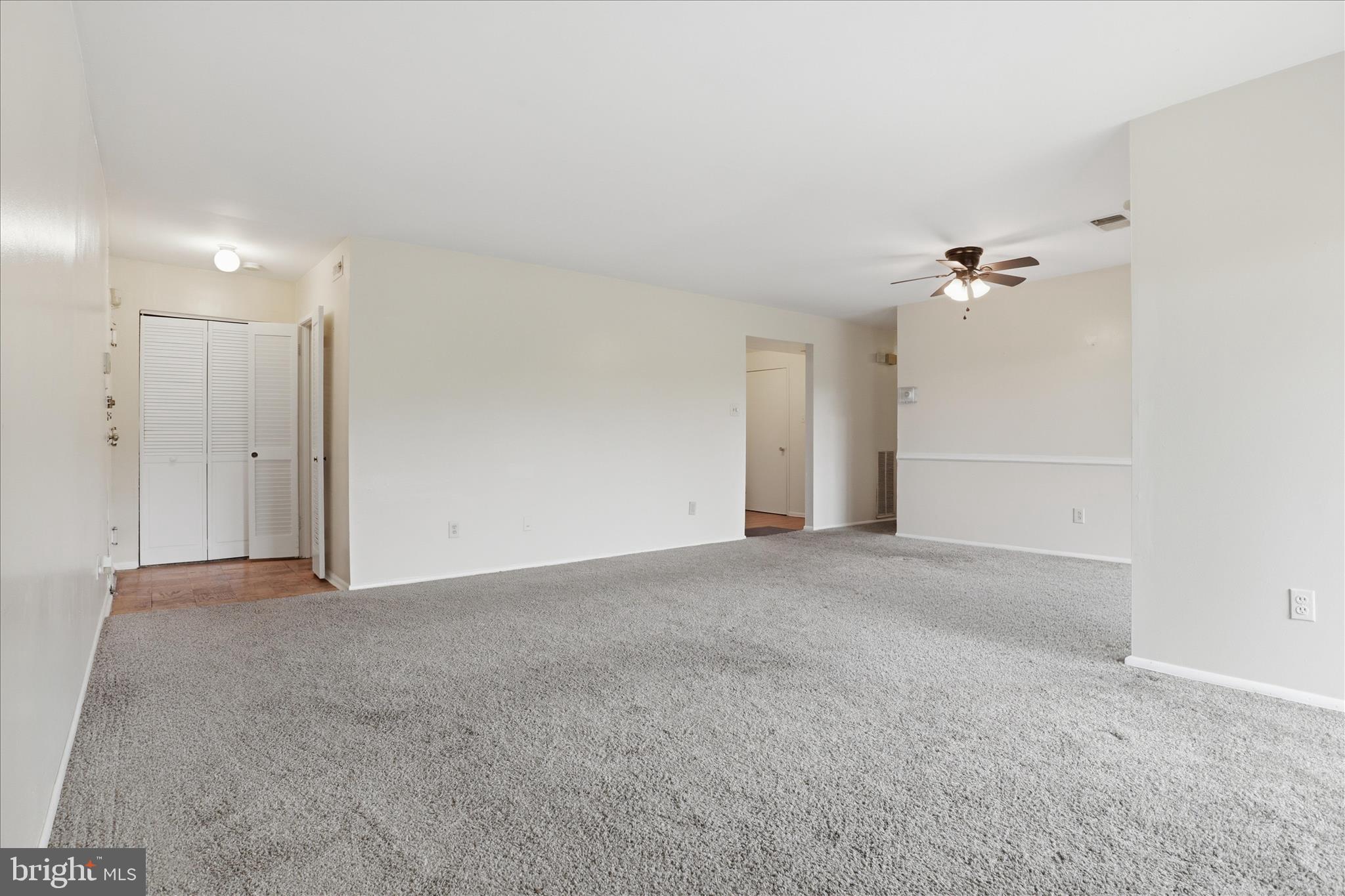 PINES CONDOMINIUM - Residential