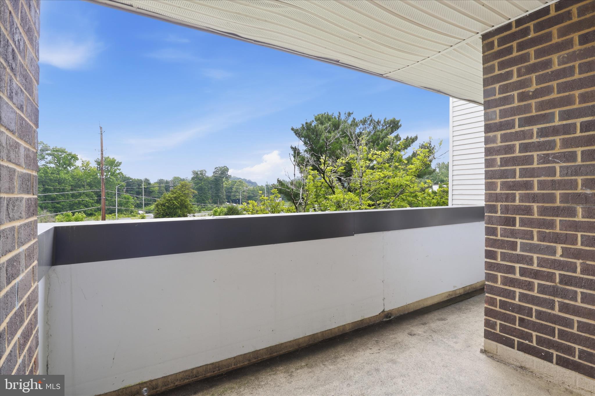 PINES CONDOMINIUM - Residential