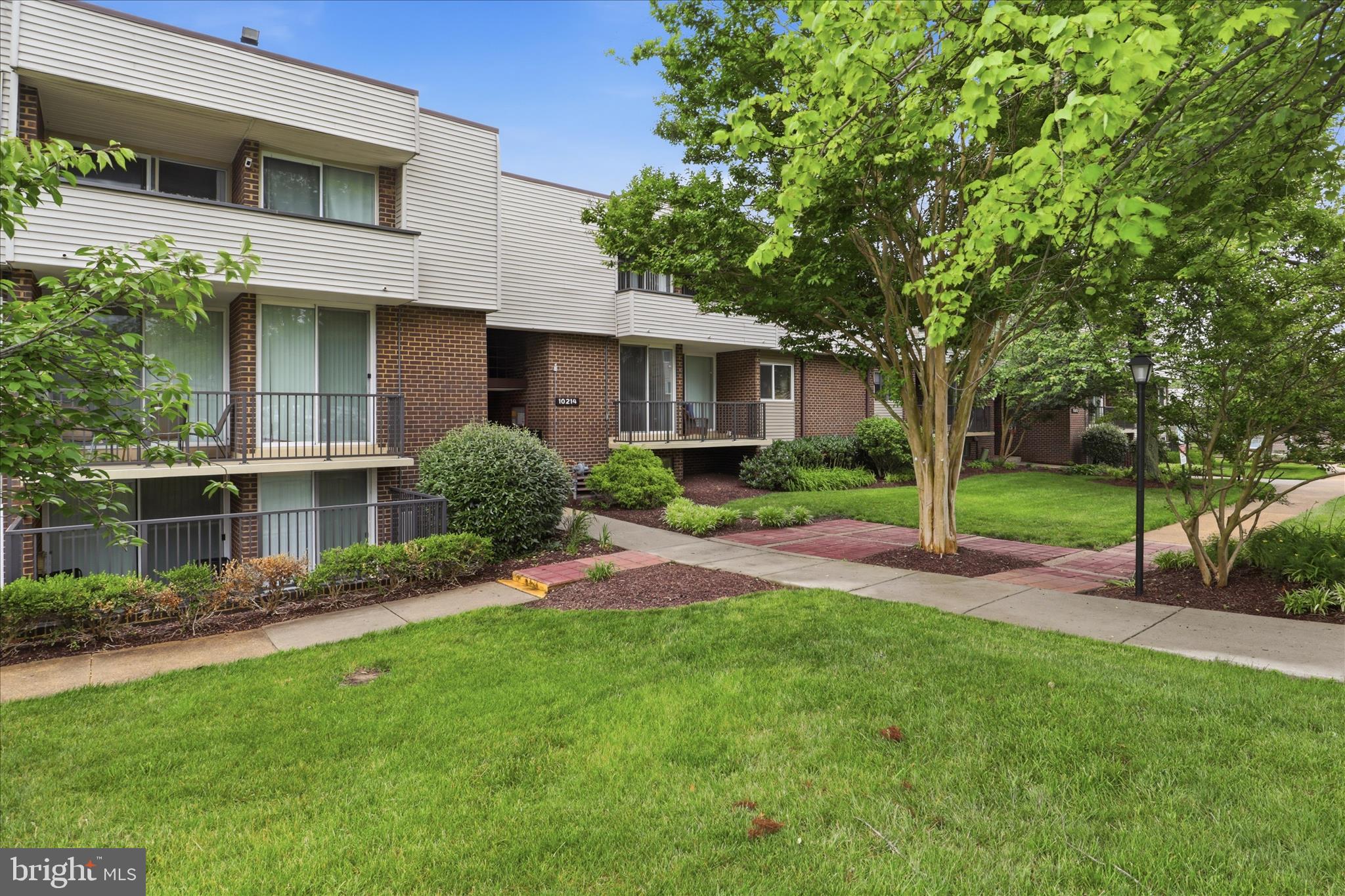 PINES CONDOMINIUM - Residential